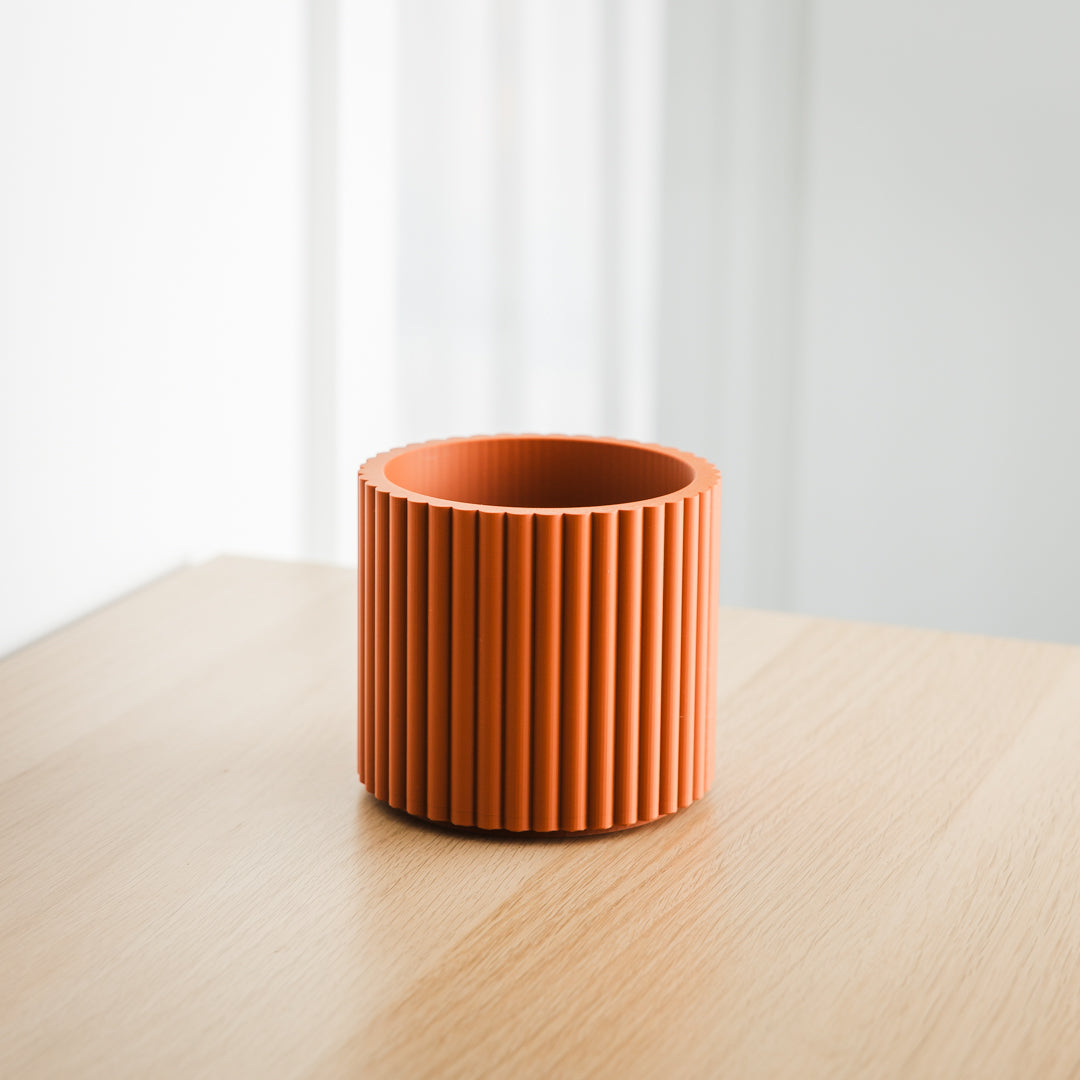 Lira Planter